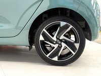 USED 2023 73 HYUNDAI I10 1.2 Premium Hatchback 5dr Petrol Auto Euro 6 (s/s) (84 ps) Only 4,000 Miles, Hyundai Warranty, AUTOMATIC, Heated Seats & Steering Wheel, Adaptive Cruise, Parking Camera & Sensors, Apple CarPlay and Lots More