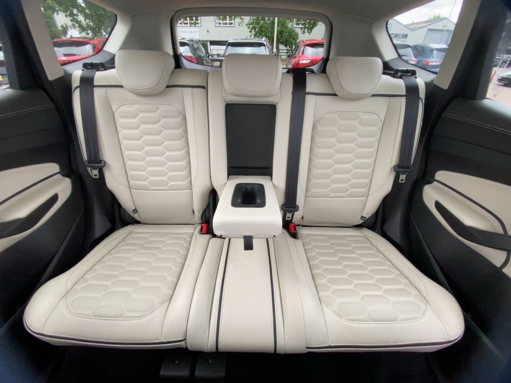 USED 2019 19 FORD KUGA 2.0 TDCi Vignale SUV 5dr Diesel Powershift AWD Euro 6 (s/s) (180 ps) *XENONS+CAMERA+SATNAV+CARPLAY*