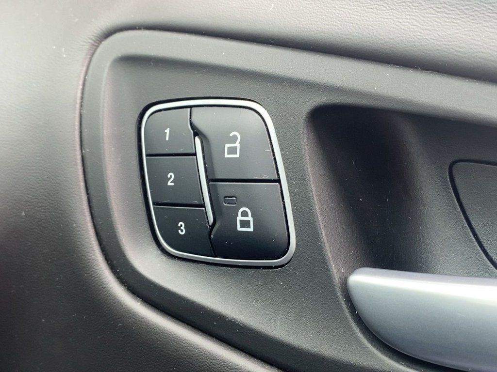 USED 2019 19 FORD KUGA 2.0 TDCi Vignale SUV 5dr Diesel Powershift AWD Euro 6 (s/s) (180 ps) *XENONS+CAMERA+SATNAV+CARPLAY*
