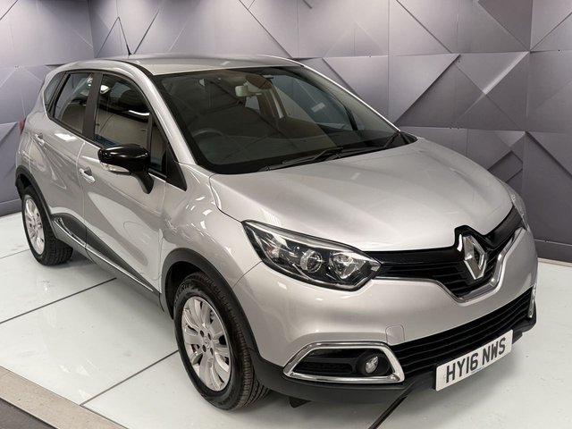 View our RENAULT CAPTUR