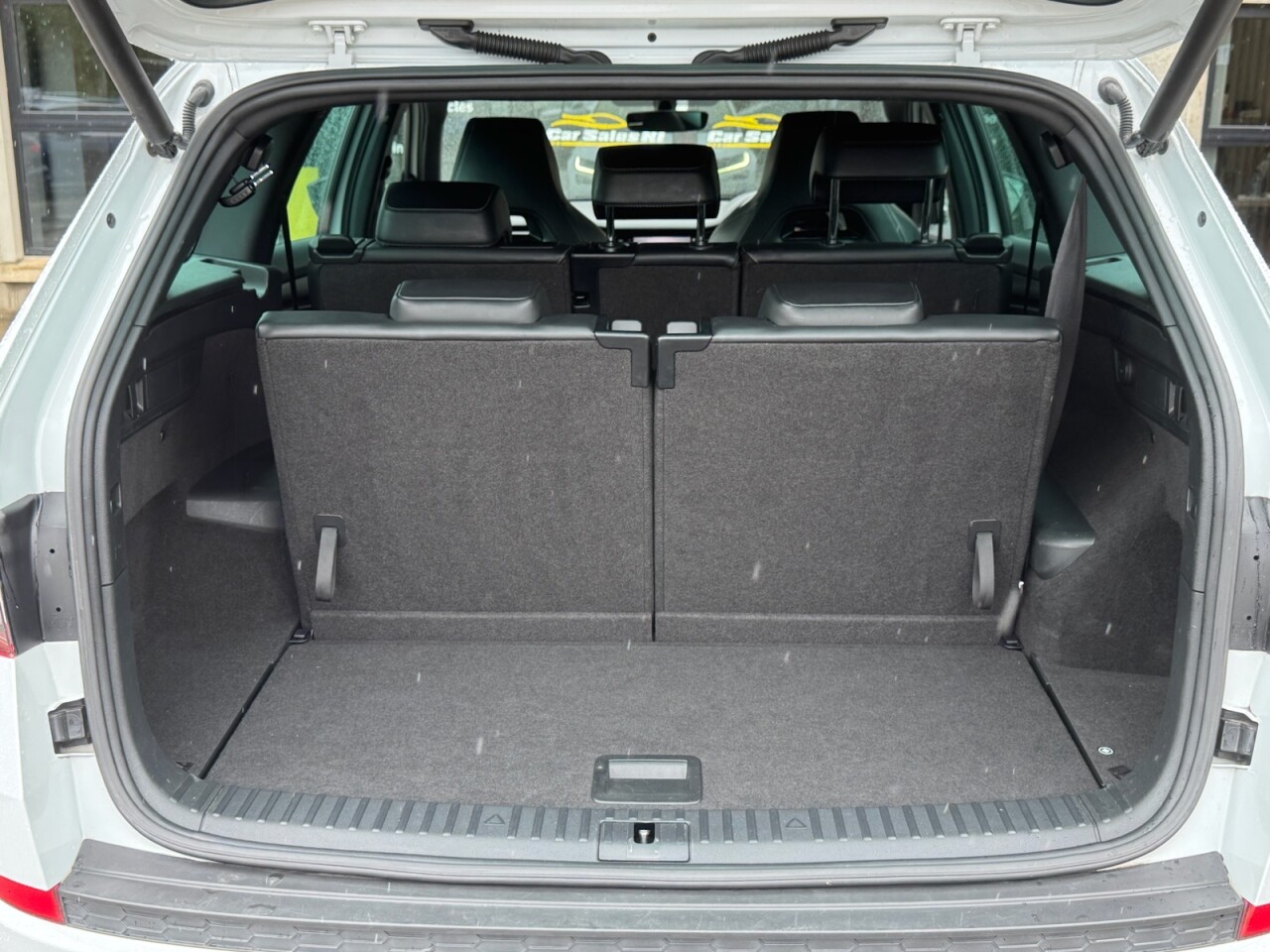 2020 SKODA KODIAQ 2.0 TDI SportLine SUV 5dr Diesel DSG 4WD Euro 6 (s/s) (7 Seat) (190 ps) - vehicle photo 18 for sale on PureCar