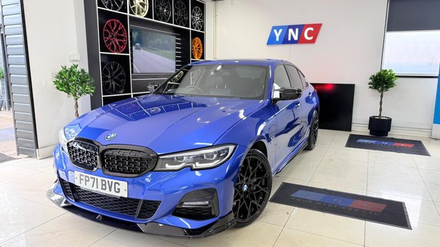 View our BMW 3 SERIES