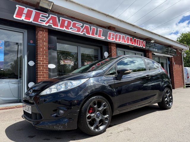 View our Ford Fiesta 1.6 Zetec S Hatchback 3dr Petrol Manual (139 g/km, 118 bhp)
