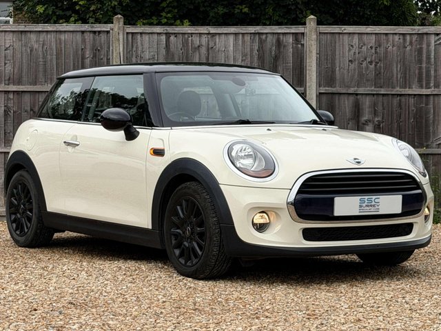 View our MINI Hatch 1.5 Cooper 3dr