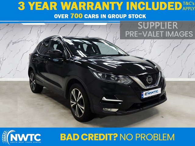 View our Nissan Qashqai 1.3 DIG-T N-Connecta SUV 5dr Petrol Manual Euro 6 (s/s) (140 ps) 1 FORMER OWNER! EXTENSIVE S/H!