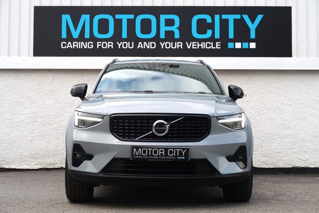 View our VOLVO XC40