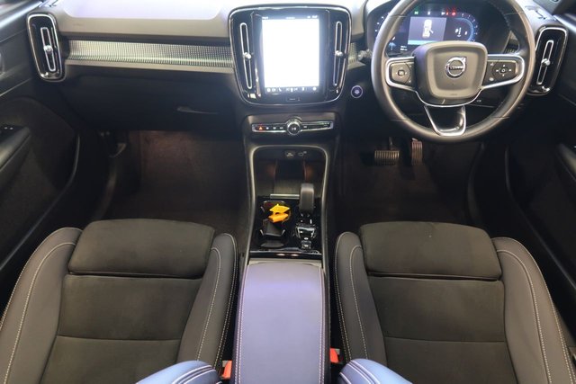 View our VOLVO XC40