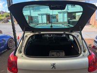 USED 2009 09 PEUGEOT 207 SW 1.6 HDi S Estate 5dr Diesel Manual (a/c) (119 g/km, 90 bhp) 