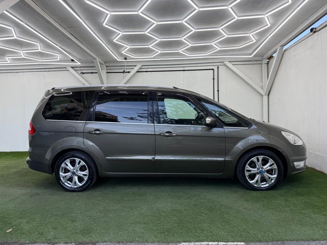 View our FORD GALAXY