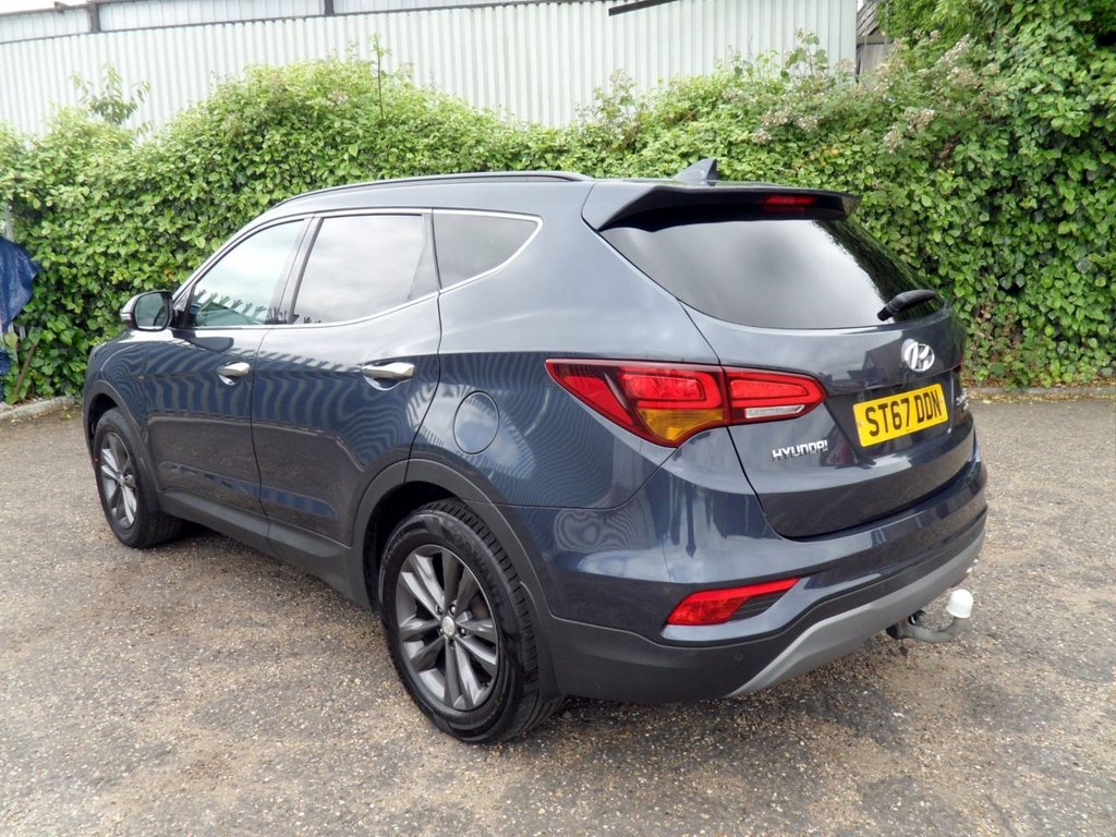 USED 2017 67 HYUNDAI SANTA FE 2.2 CRDi Blue Drive Premium SUV 5dr Diesel Manual 4WD Euro 6 (s/s) (200 ps) HeatedLeather Timing Chain Replaced