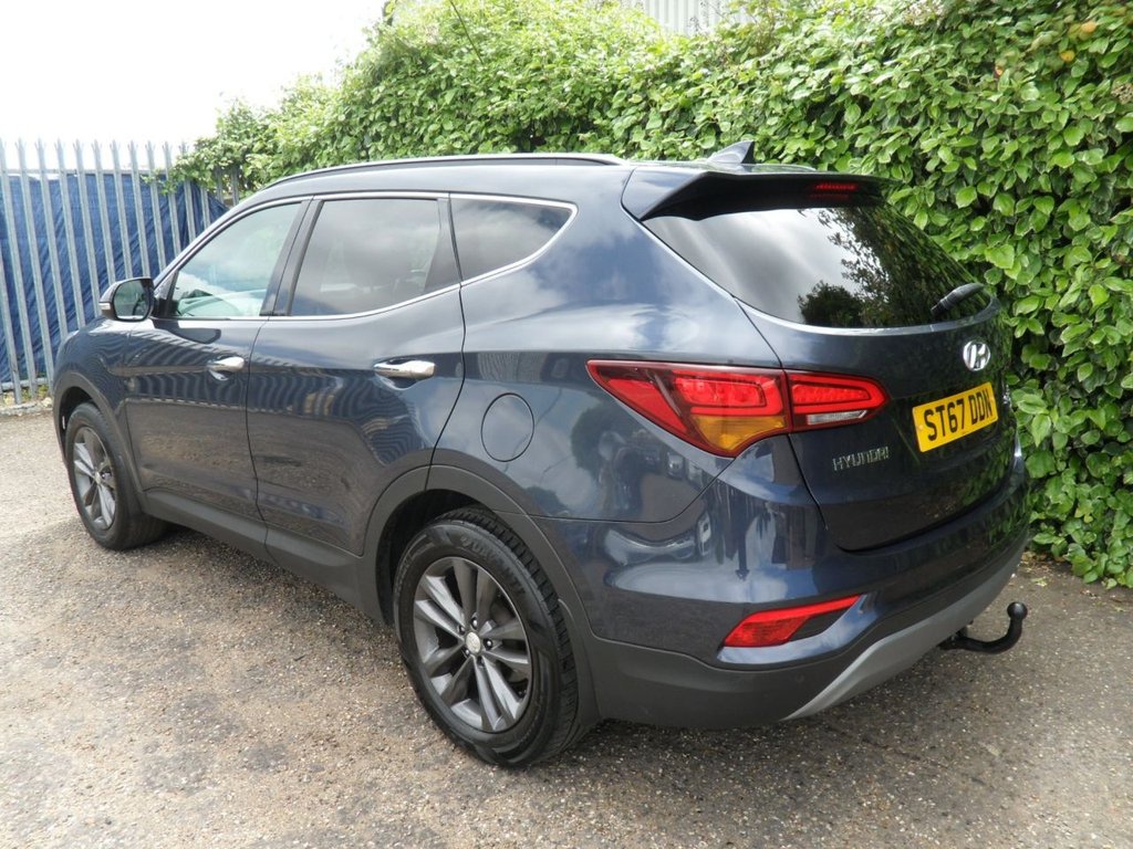 USED 2017 67 HYUNDAI SANTA FE 2.2 CRDi Blue Drive Premium SUV 5dr Diesel Manual 4WD Euro 6 (s/s) (200 ps) HeatedLeather Timing Chain Replaced