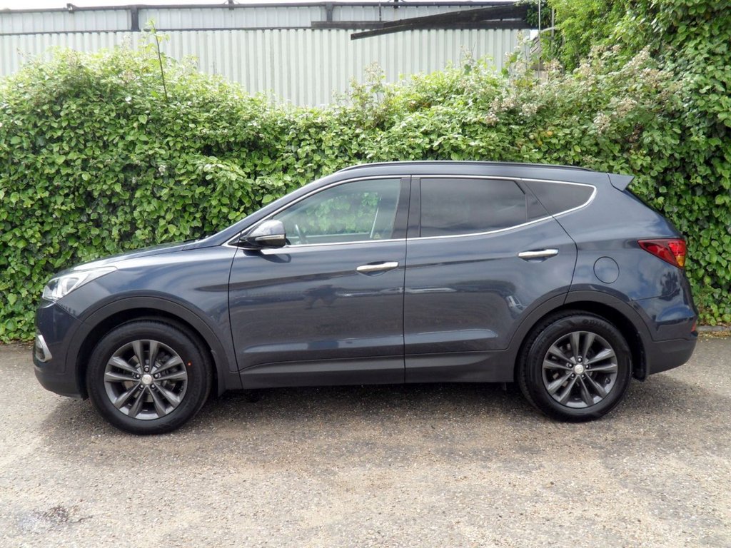 USED 2017 67 HYUNDAI SANTA FE 2.2 CRDi Blue Drive Premium SUV 5dr Diesel Manual 4WD Euro 6 (s/s) (200 ps) HeatedLeather Timing Chain Replaced