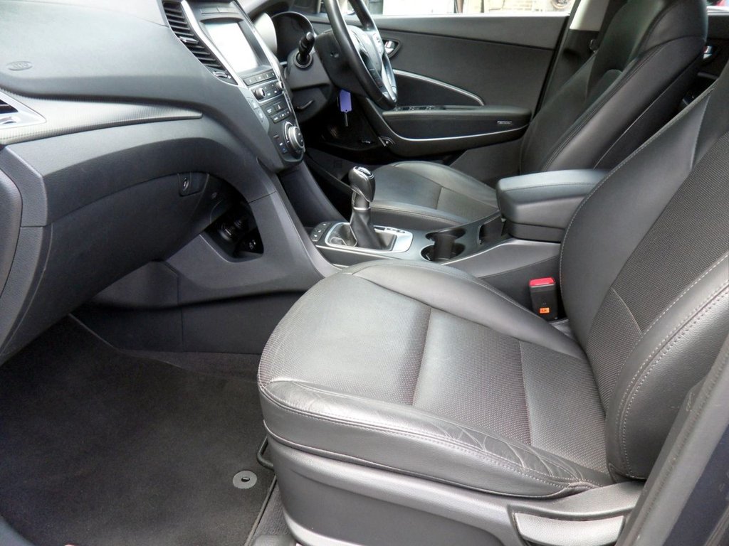 USED 2017 67 HYUNDAI SANTA FE 2.2 CRDi Blue Drive Premium SUV 5dr Diesel Manual 4WD Euro 6 (s/s) (200 ps) HeatedLeather Timing Chain Replaced