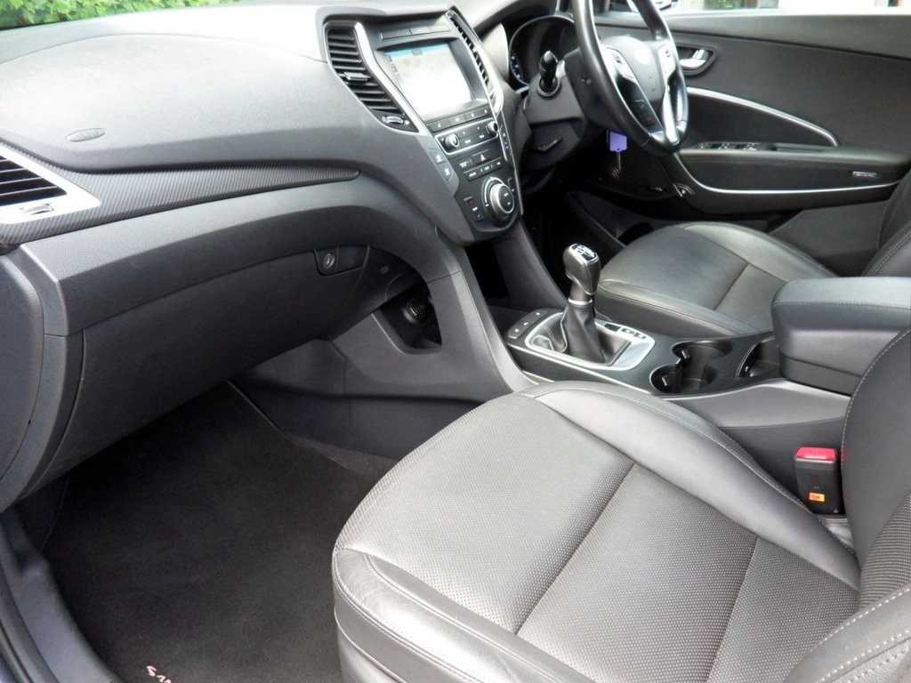 USED 2017 67 HYUNDAI SANTA FE 2.2 CRDi Blue Drive Premium SUV 5dr Diesel Manual 4WD Euro 6 (s/s) (200 ps) HeatedLeather Timing Chain Replaced