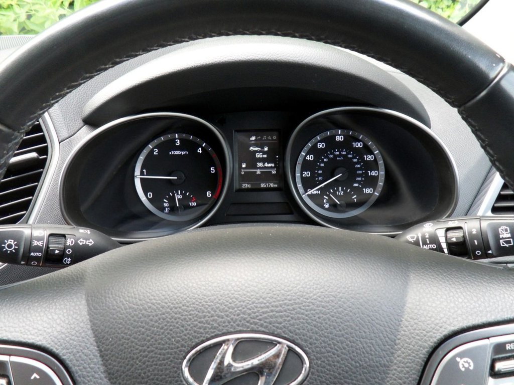 USED 2017 67 HYUNDAI SANTA FE 2.2 CRDi Blue Drive Premium SUV 5dr Diesel Manual 4WD Euro 6 (s/s) (200 ps) HeatedLeather Timing Chain Replaced