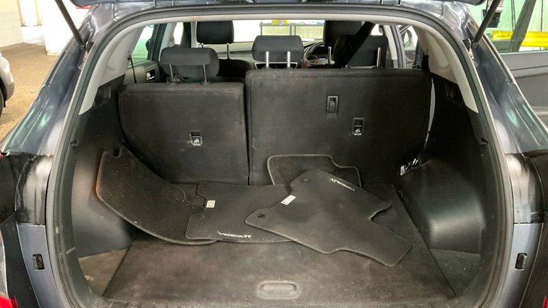 2019 Hyundai Tucson in grey — photo 11 of 11