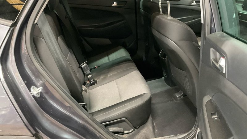 2019 Hyundai Tucson in grey — photo 10 of 11