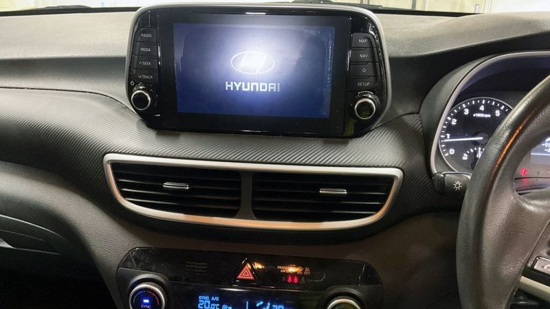 2019 Hyundai Tucson in grey — photo 7 of 11