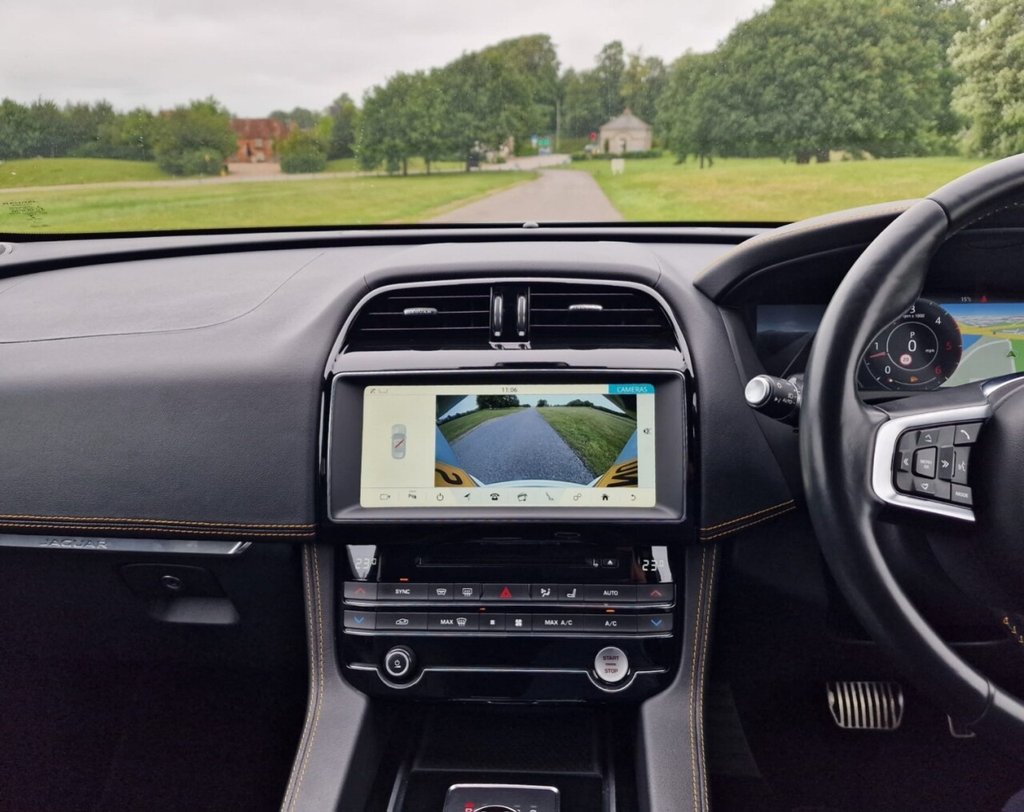 USED 2019 69 JAGUAR F-PACE 3.0 D300 V6 300 Sport SUV 5dr Diesel Auto AWD Euro 6 (s/s) (300 ps) FINANCE AVAILABLE