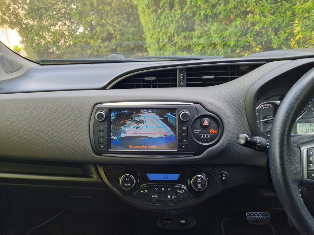 USED 2016 66 TOYOTA YARIS 1.5 VVT-h Icon Hatchback 5dr Petrol Hybrid E-CVT Euro 6 (101 ps) FINANCE AVAILABLE