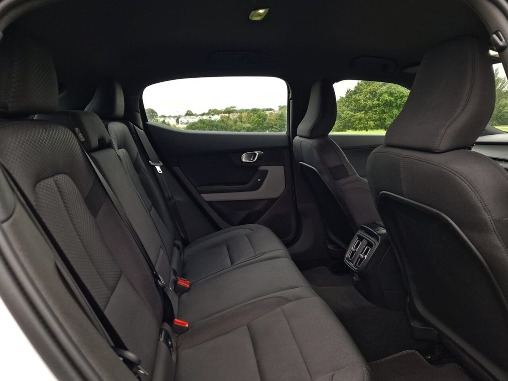 USED 2022 72 POLESTAR POLESTAR 2 Single Motor 78kWh Long Range Fastback 5dr Electric Auto FWD (231 ps) FINANCE AVAILABLE