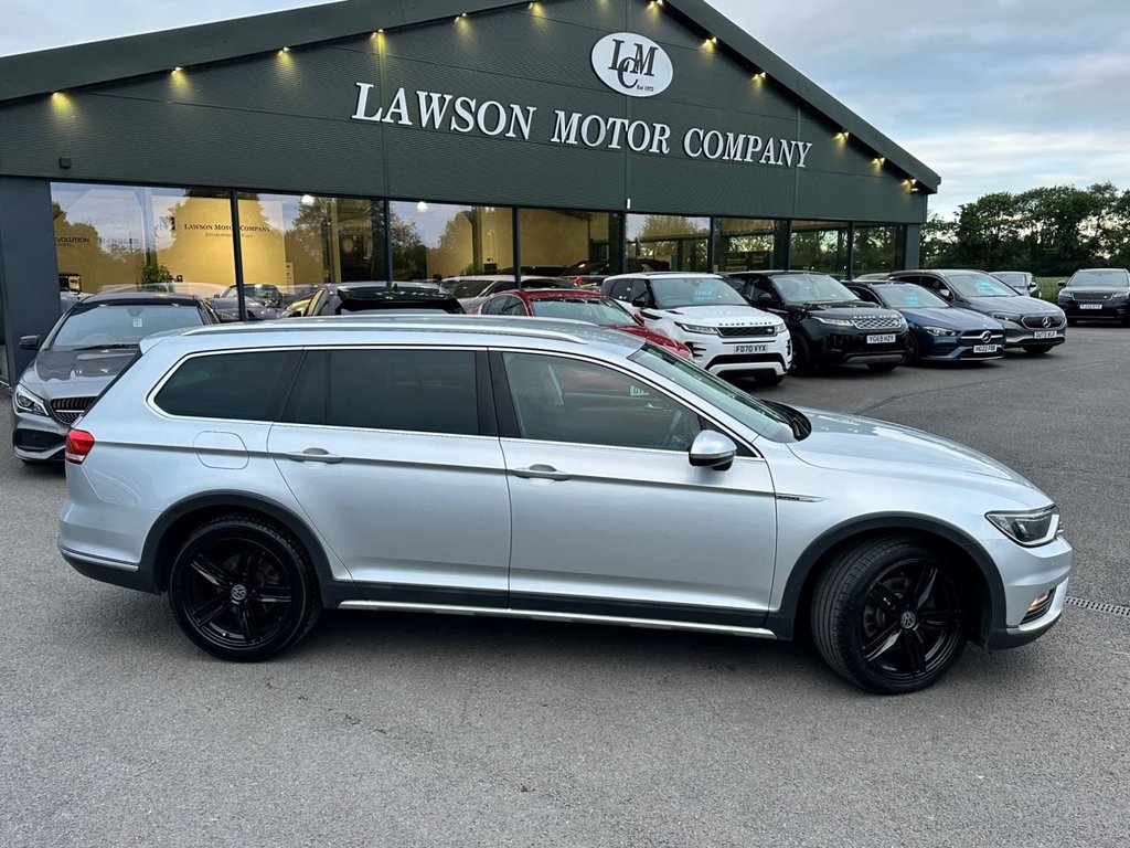 USED 2016 16 VOLKSWAGEN PASSAT 2.0 TDI BlueMotion Tech Alltrack Estate 5dr Diesel DSG 4Motion Euro 6 (s/s) (190 ps) 