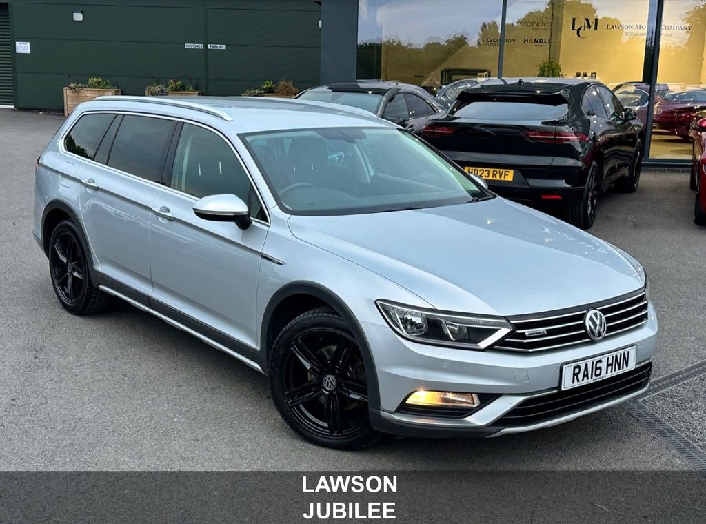 USED 2016 16 VOLKSWAGEN PASSAT 2.0 TDI BlueMotion Tech Alltrack Estate 5dr Diesel DSG 4Motion Euro 6 (s/s) (190 ps) 