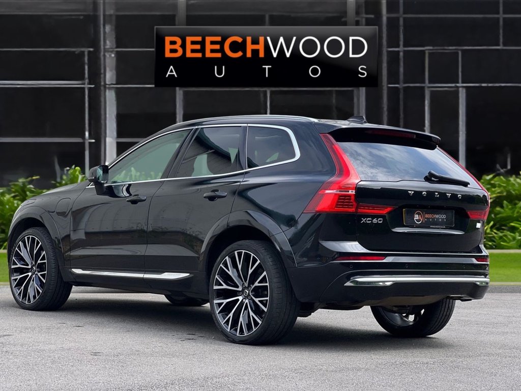 USED 2021 71 VOLVO XC60 2.0h T8 Recharge 11.6kWh Inscription Pro SUV 5dr Petrol Plug-in Hybrid Auto AWD Euro 6 (s/s) (390 ps) 22'S / PAN ROOF