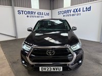 USED 2023 23 TOYOTA HI-LUX 2.8 D-4D Invincible Pickup Double Cab 4dr Diesel Manual 4WD Euro 6 (s/s) (204 ps) ONLY 24K MILES+CAMERA+AIR CON