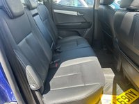 USED 2019 69 ISUZU D-MAX 1.9 TD Utah Pickup Double Cab 4dr Diesel Auto 4WD Euro 6 (164 ps) 95026 miles f,s,h