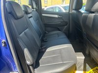 USED 2019 69 ISUZU D-MAX 1.9 TD Utah Pickup Double Cab 4dr Diesel Auto 4WD Euro 6 (164 ps) 95026 miles f,s,h