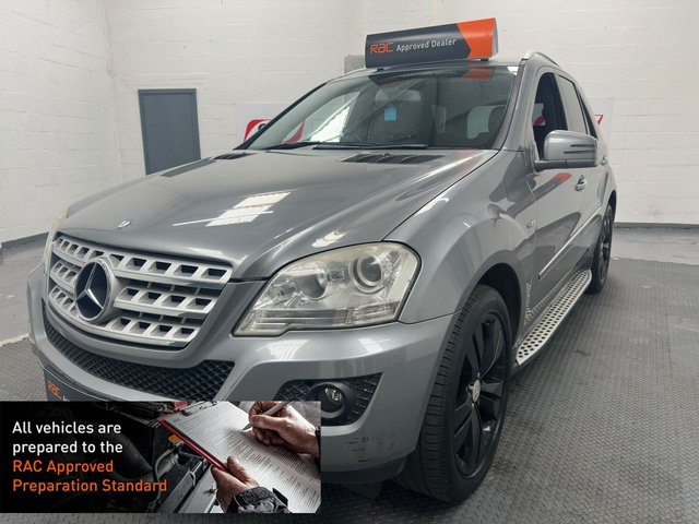 View our Mercedes-Benz M-Class 3.0 ML300 CDI V6 BlueEfficiency Sport SUV 5dr Diesel G-Tronic 4WD Euro 5 (204 ps)