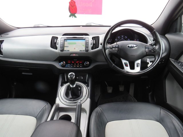 View our KIA SPORTAGE