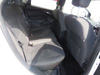 USED 2015 64 FORD FOCUS 1.6 Zetec Hatchback 5dr Petrol Powershift Euro 6 (125 ps) 