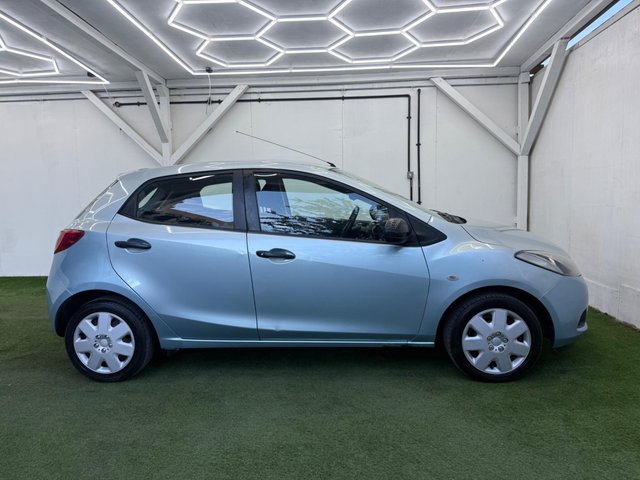 View our MAZDA MAZDA2
