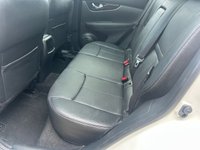 USED 2015 15 NISSAN QASHQAI 1.6 dCi Tekna SUV 5dr Diesel Manual 2WD Euro 5 (s/s) (130 ps) 103726 miles