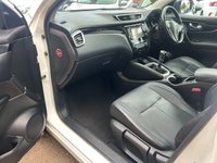 USED 2015 15 NISSAN QASHQAI 1.6 dCi Tekna SUV 5dr Diesel Manual 2WD Euro 5 (s/s) (130 ps) 103726 miles