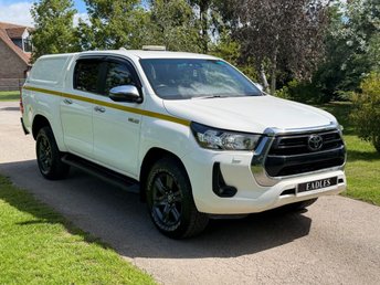 2022 TOYOTA HI-LUX