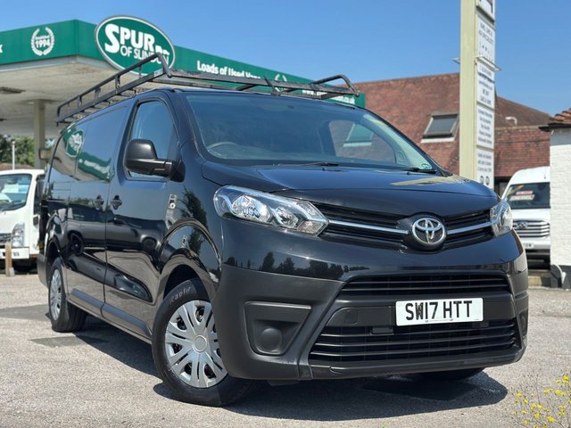 View our TOYOTA PROACE