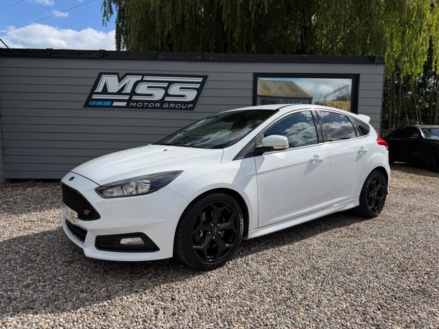 View our FORD FOCUS
