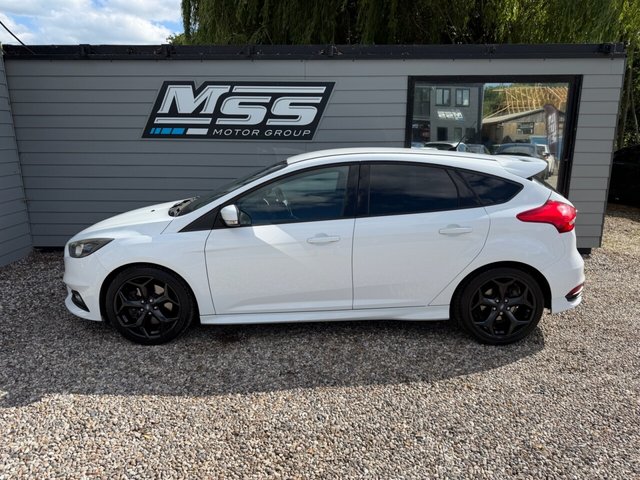 View our FORD FOCUS