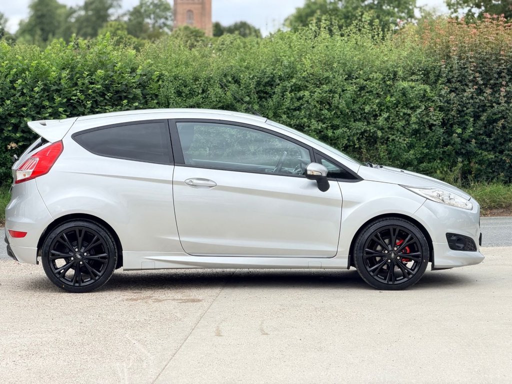 USED 2015 65 FORD FIESTA 1.0T EcoBoost Zetec S Hatchback 3dr Petrol Manual Euro 6 (s/s) (140 ps) 