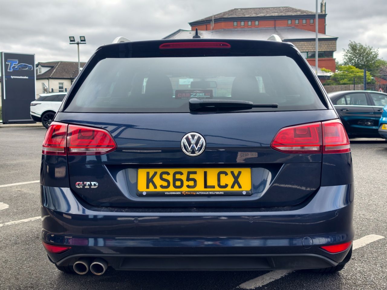 2016 VOLKSWAGEN GOLF 2.0 TDI BlueMotion Tech GTD (Nav) Estate 5dr Diesel DSG Euro 6 (s/s) (184 p - vehicle photo 3 for sale on PureCar