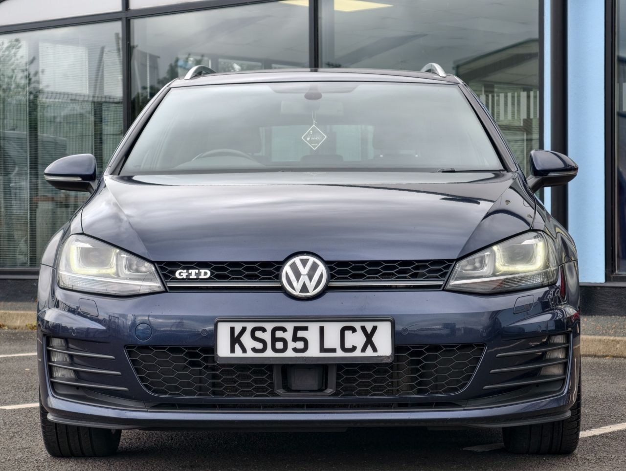 2016 VOLKSWAGEN GOLF 2.0 TDI BlueMotion Tech GTD (Nav) Estate 5dr Diesel DSG Euro 6 (s/s) (184 p - vehicle photo 5 for sale on PureCar