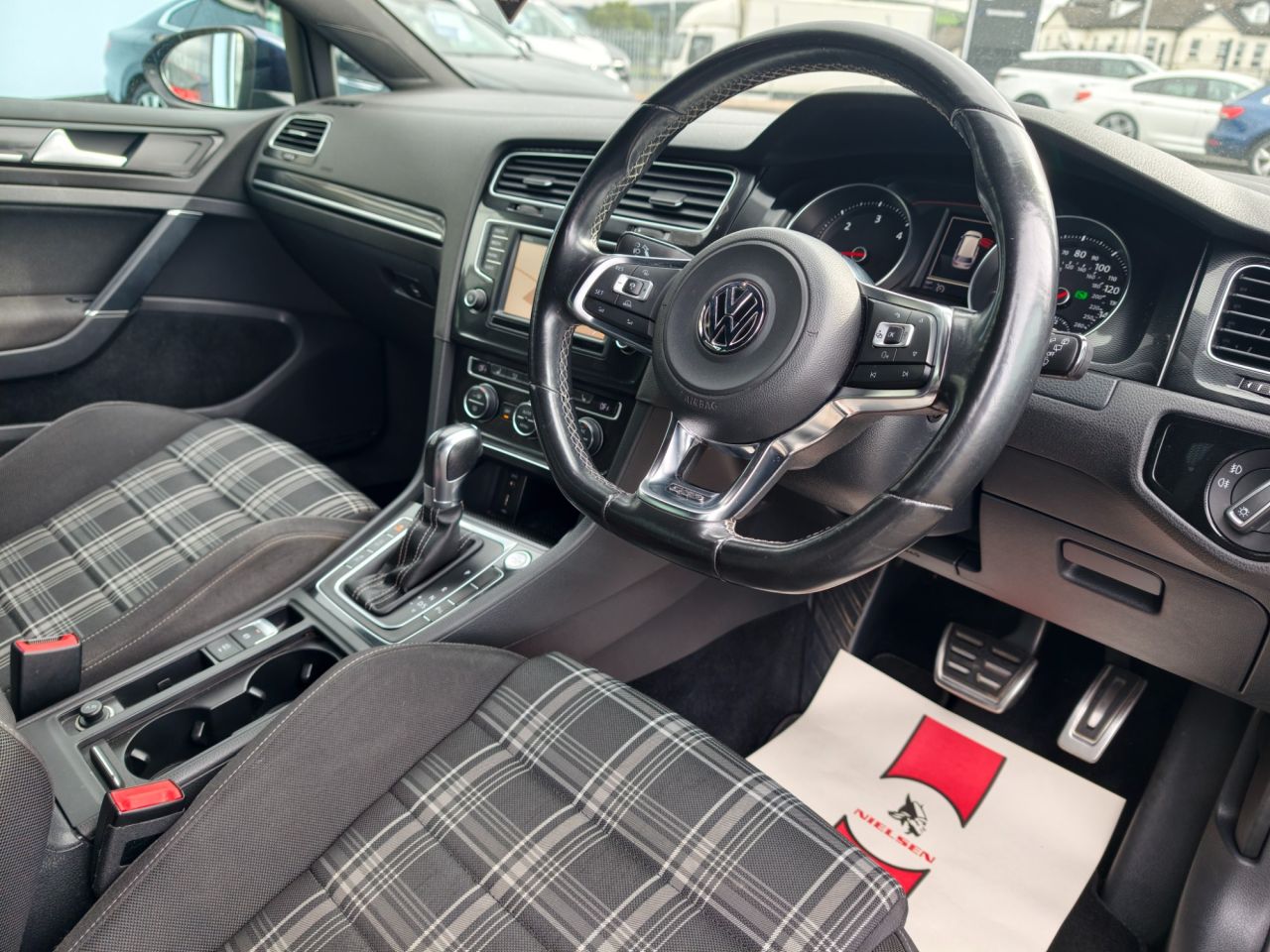 2016 VOLKSWAGEN GOLF 2.0 TDI BlueMotion Tech GTD (Nav) Estate 5dr Diesel DSG Euro 6 (s/s) (184 p - vehicle photo 19 for sale on PureCar