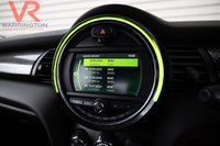 USED 2020 20 MINI HATCH 2.0 Cooper S Classic Hatchback 5dr Petrol Manual Euro 6 (s/s) (192 ps) Bluetooth + Cruise Control + Black Contrast Roof