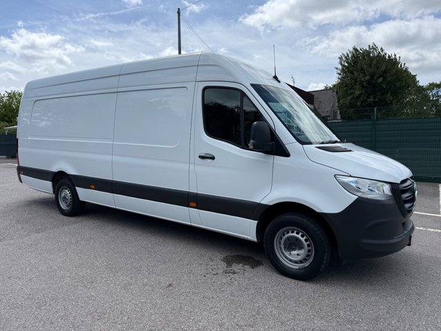 View our MERCEDES-BENZ SPRINTER