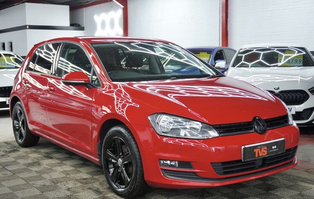 View our VOLKSWAGEN GOLF