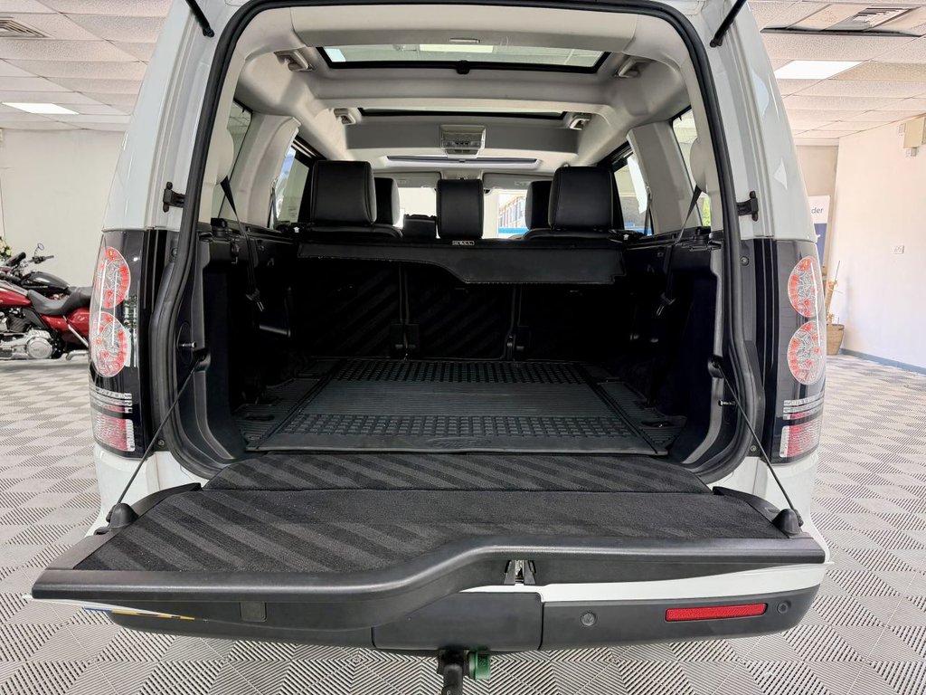 USED 2016 16 LAND ROVER DISCOVERY 4 3.0 SD V6 Graphite SUV 5dr Diesel Auto 4WD Euro 6 (s/s) (256 bhp) 