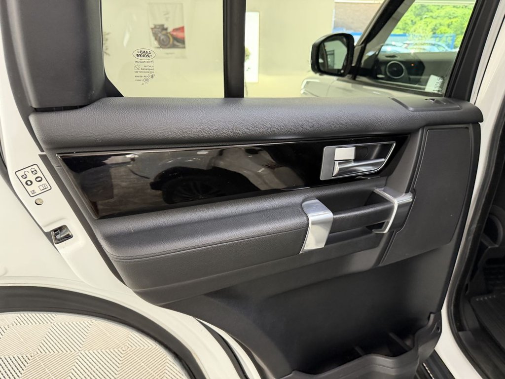 USED 2016 16 LAND ROVER DISCOVERY 4 3.0 SD V6 Graphite SUV 5dr Diesel Auto 4WD Euro 6 (s/s) (256 bhp) 